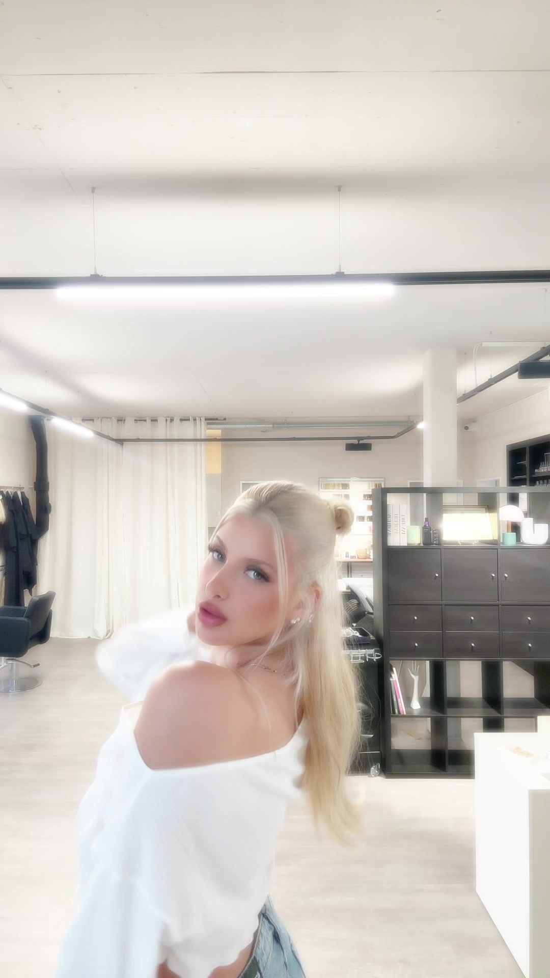 @-