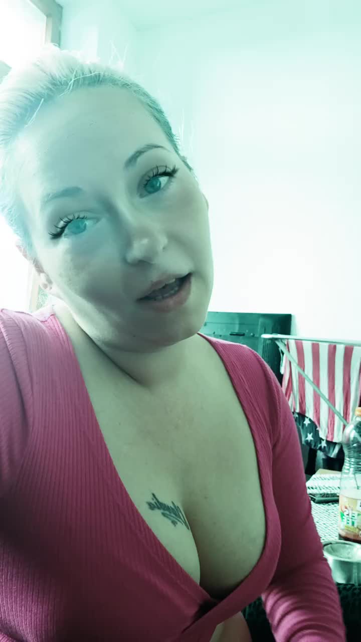 @janin1995
