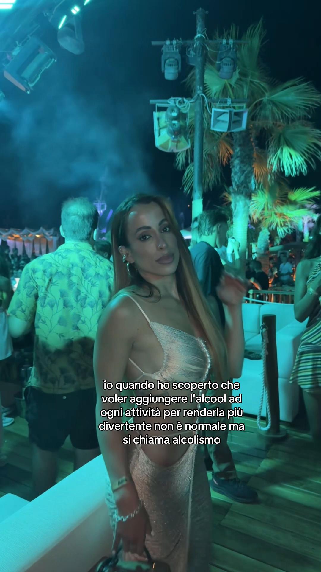 @S👑