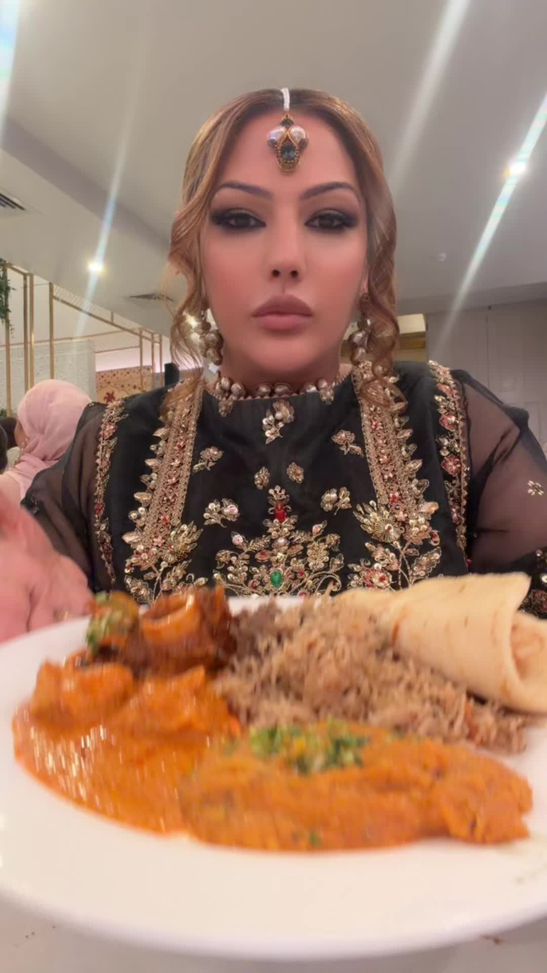 @AnaKhanOfficial