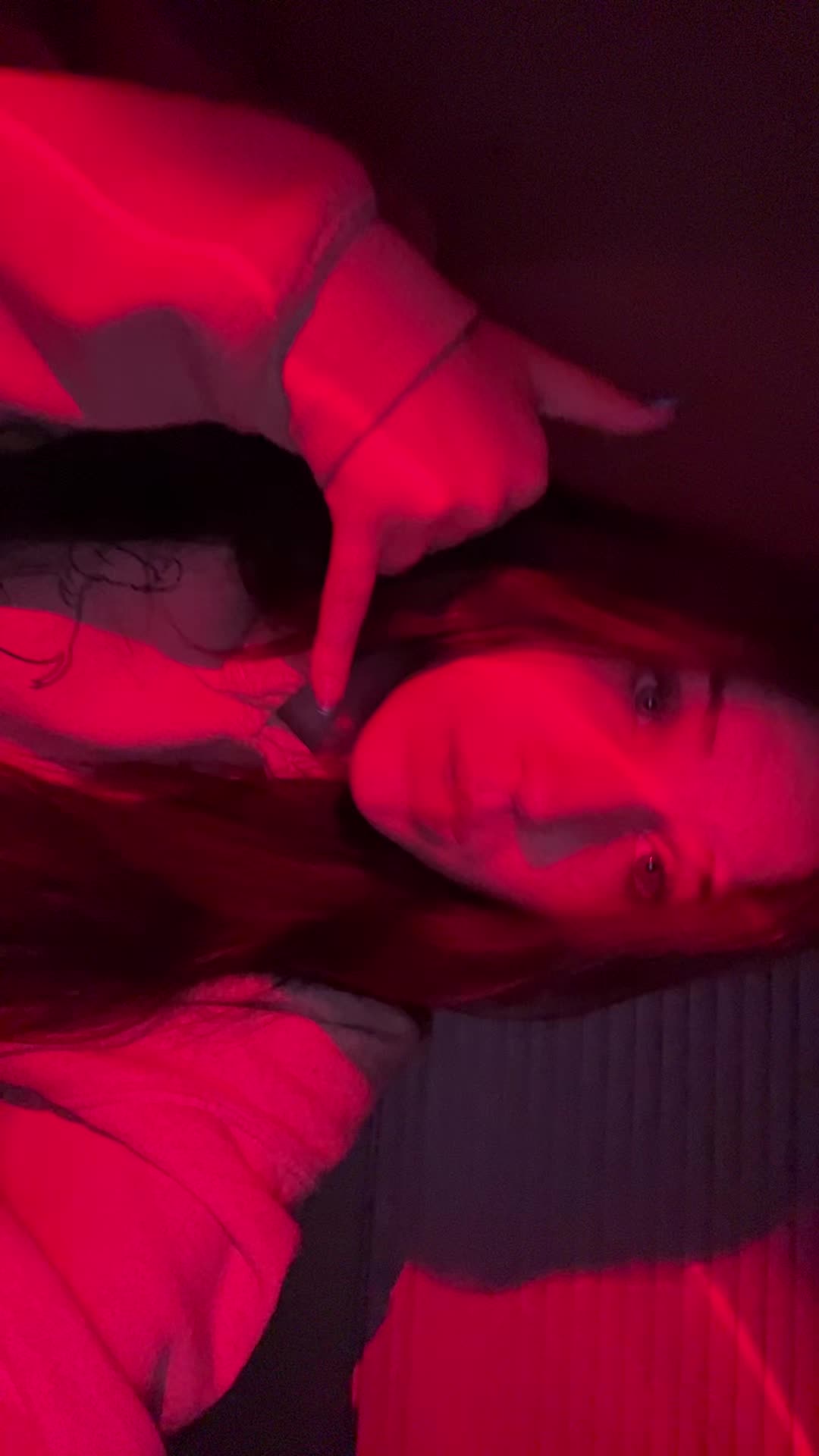@alexisrot_