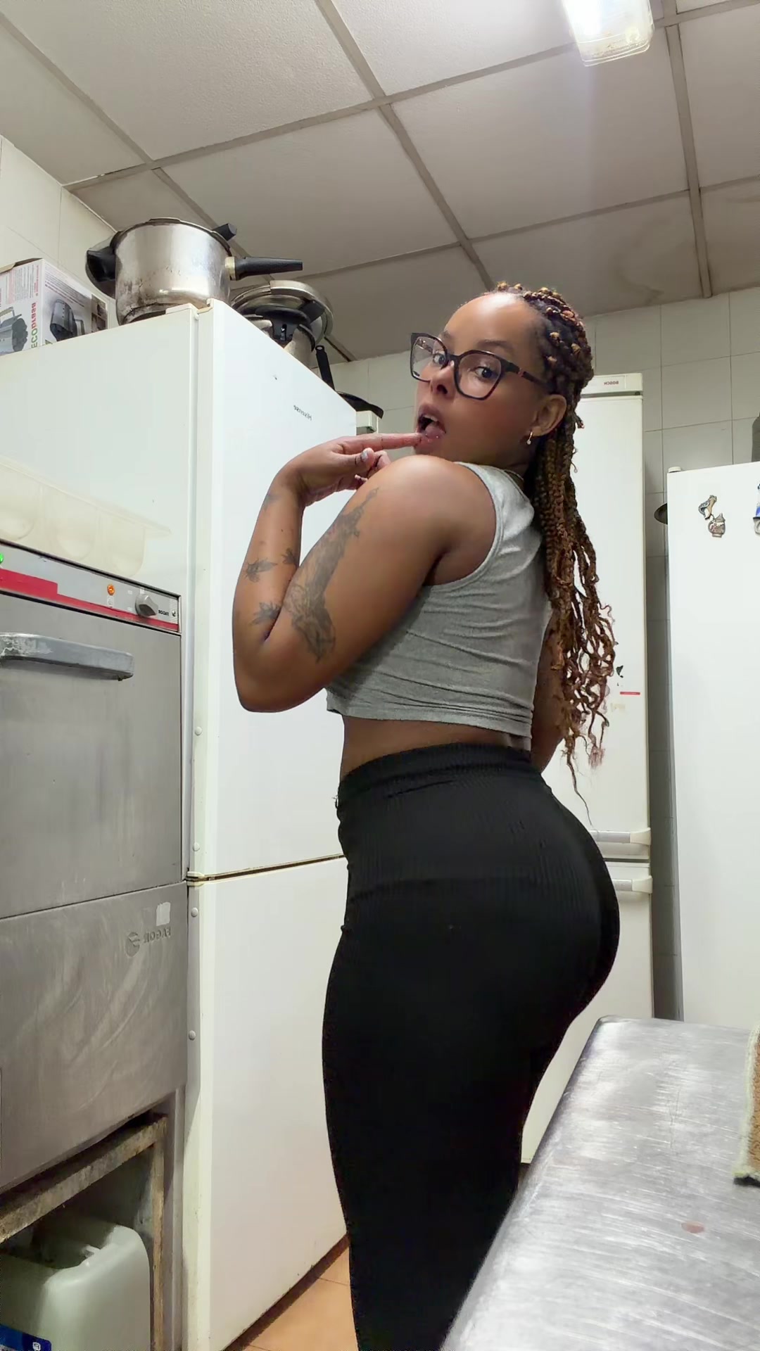 @nerelyn04