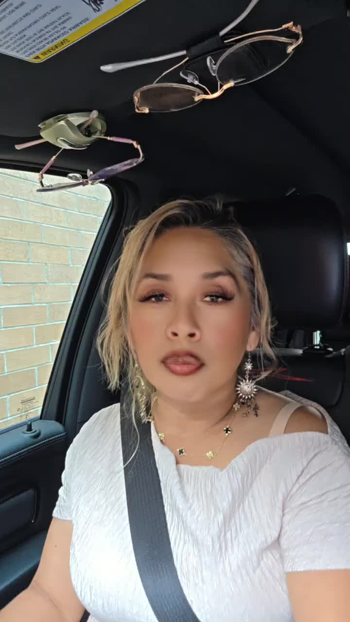 @bella Teran