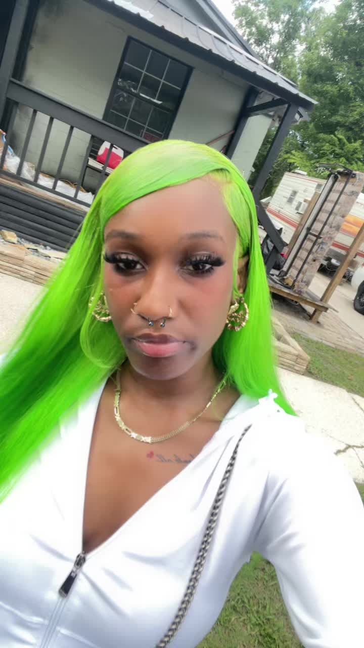 @madebytinyy.__