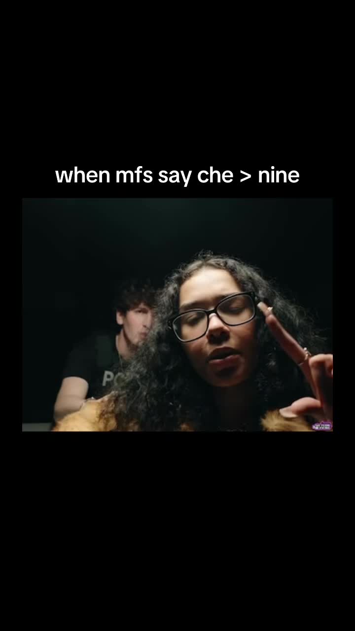 @⃟