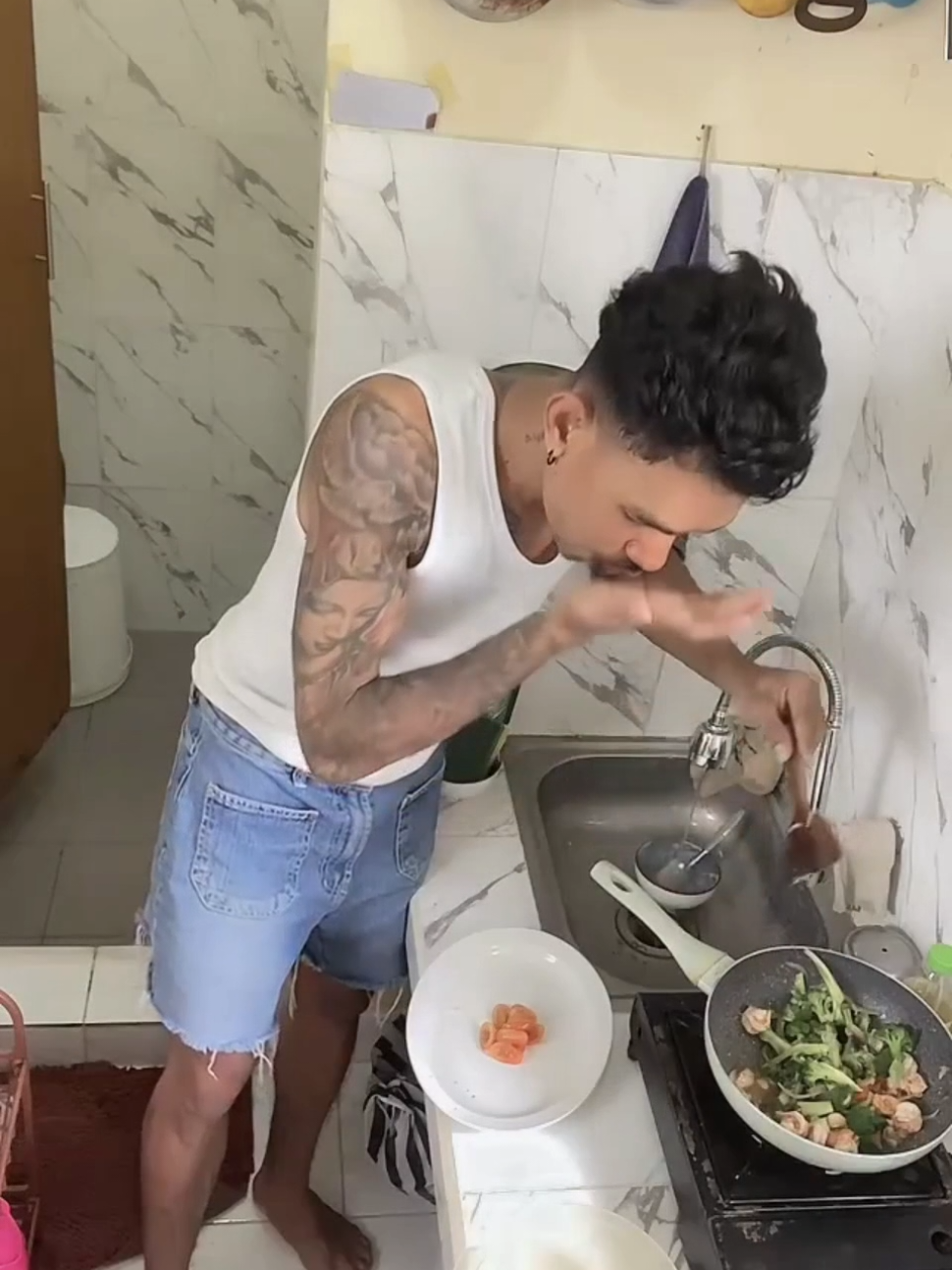 @Jhe_manafe_01
