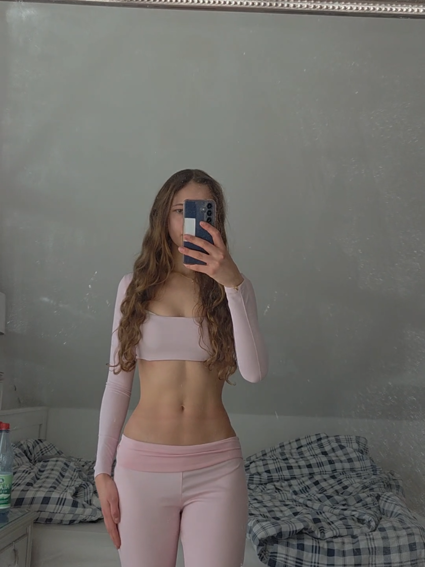 @Clara🎀✨️