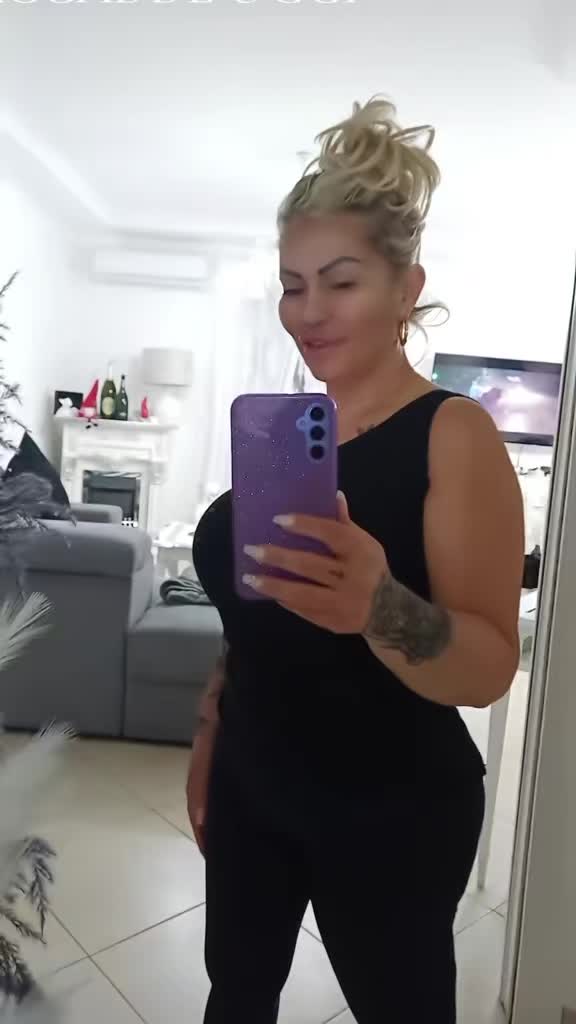 @ChanelFerone