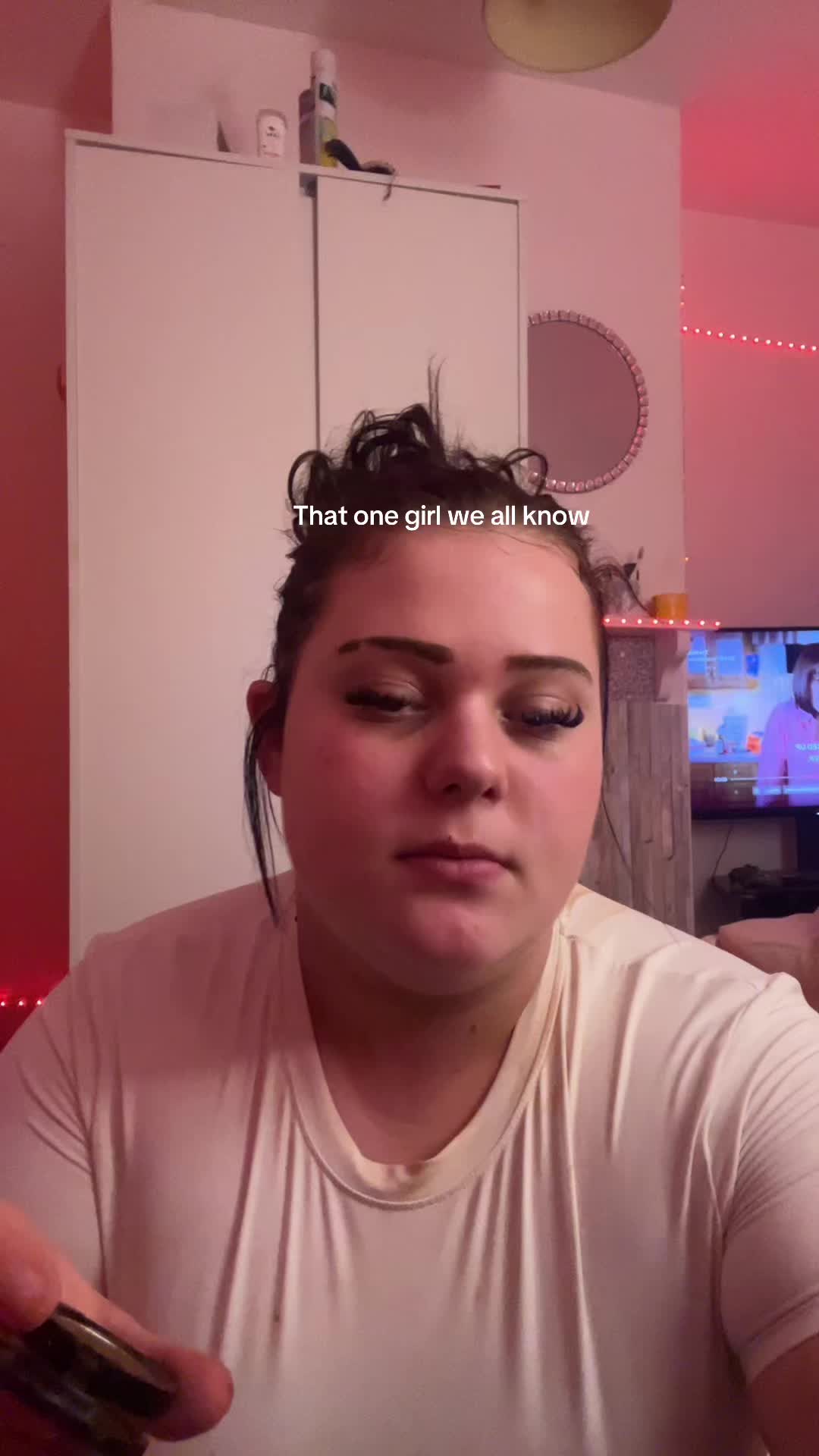 @thechlocain