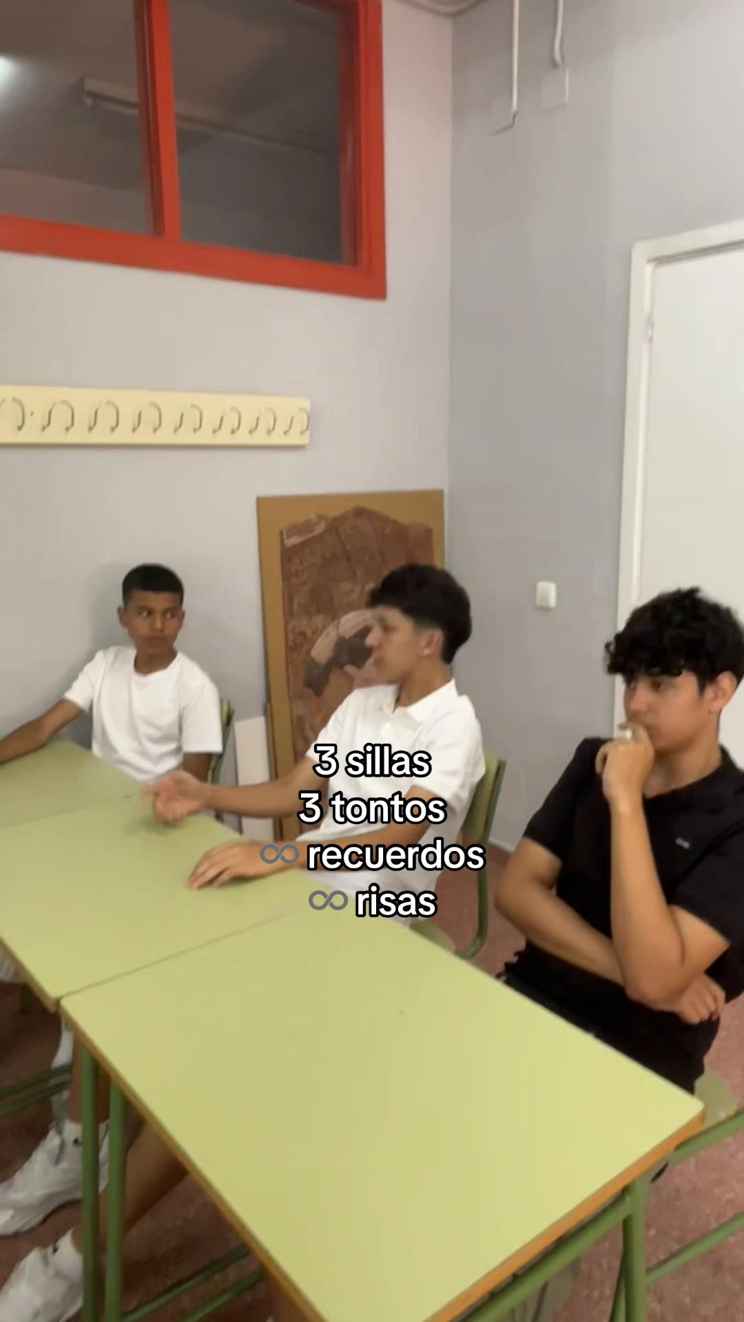 @🪼