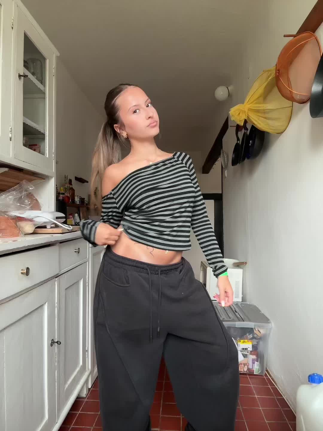 @𝓷𝓮𝓵𝓲𝓷𝓪