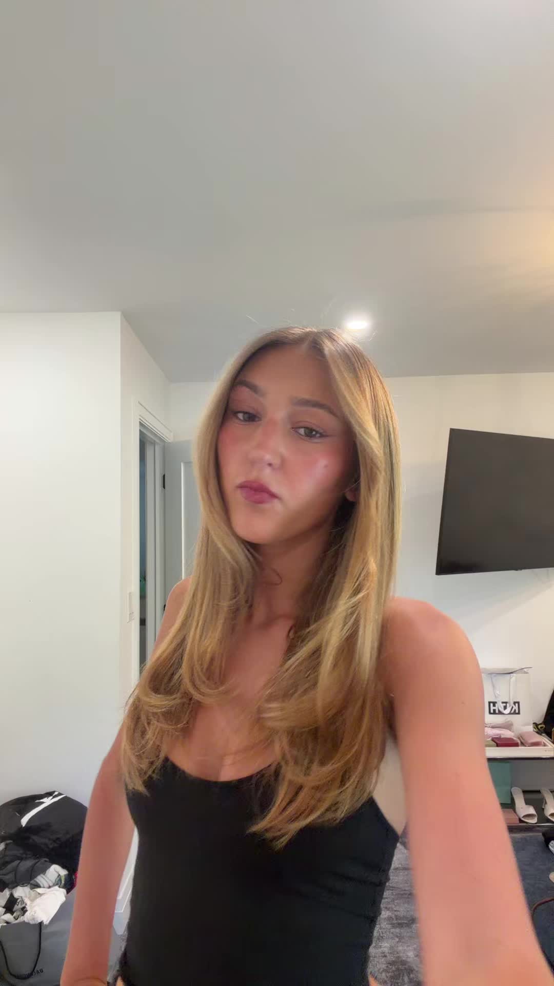 @olivia mamarella
