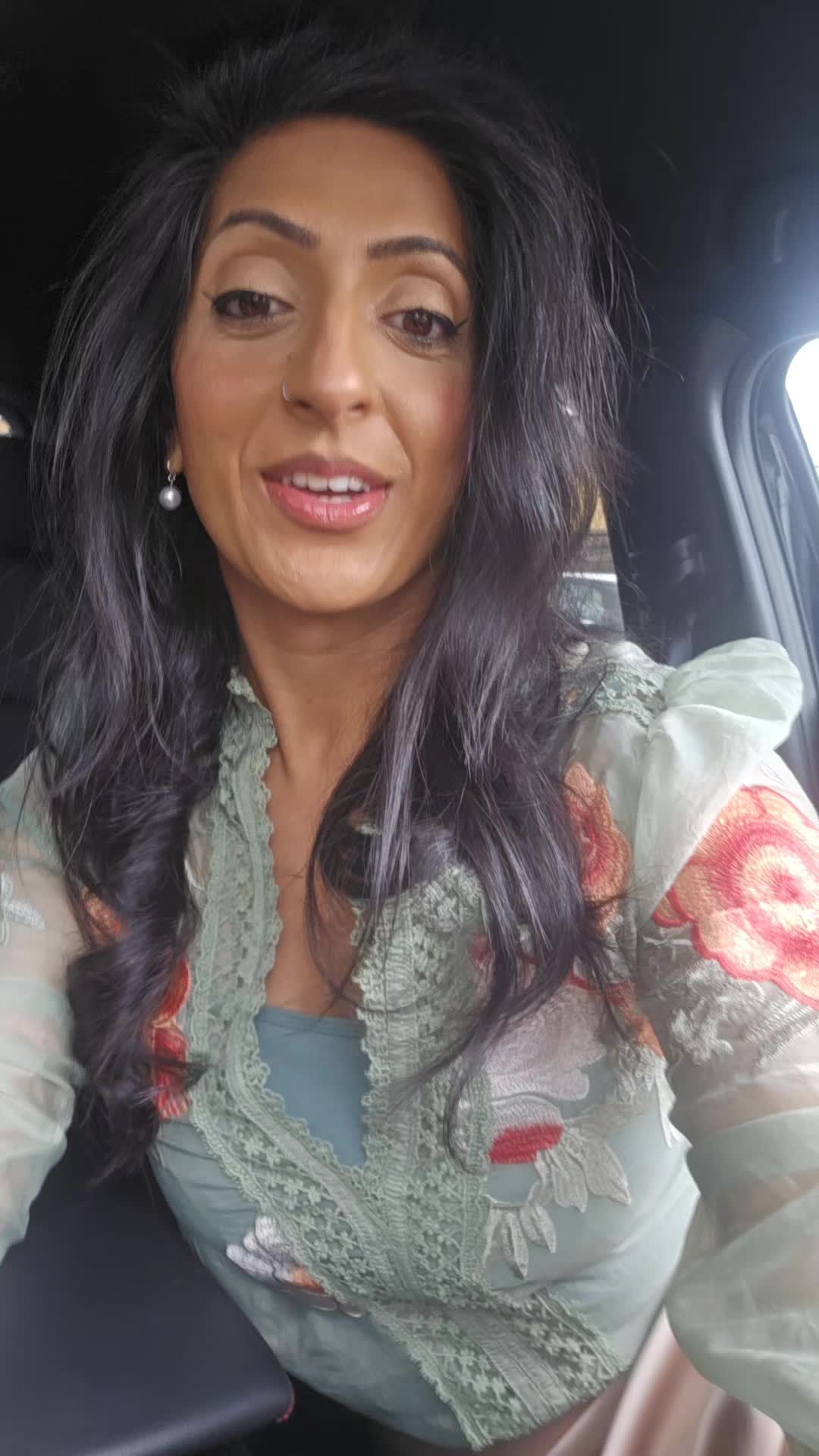 @Punjabi Sherni 😼