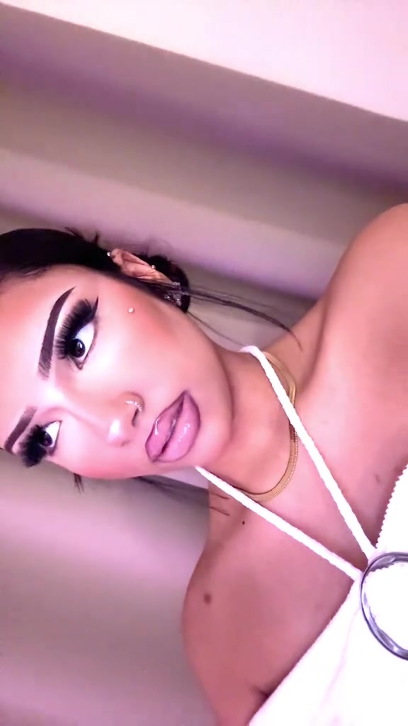 @Narjiss