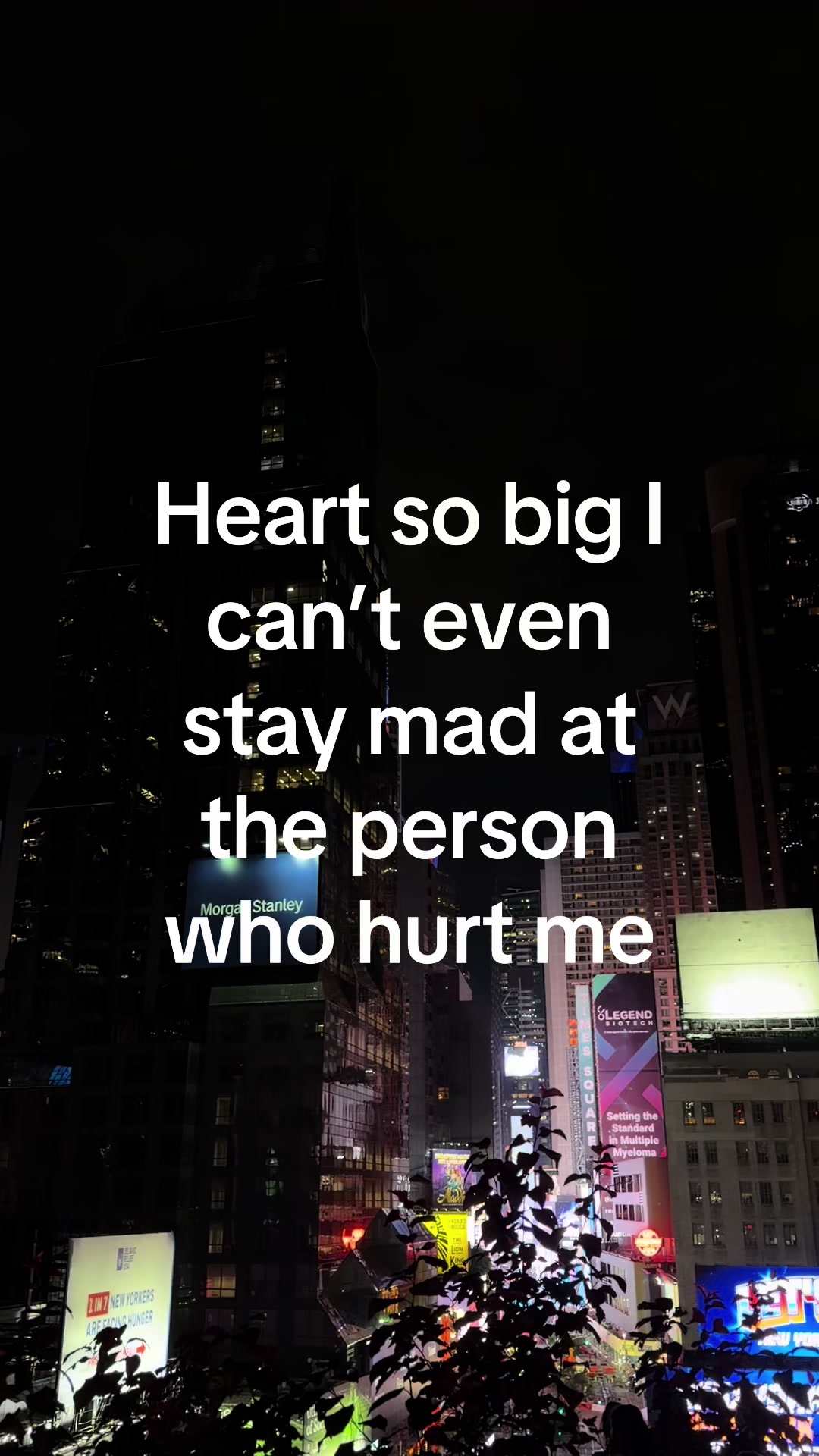 @𓂀