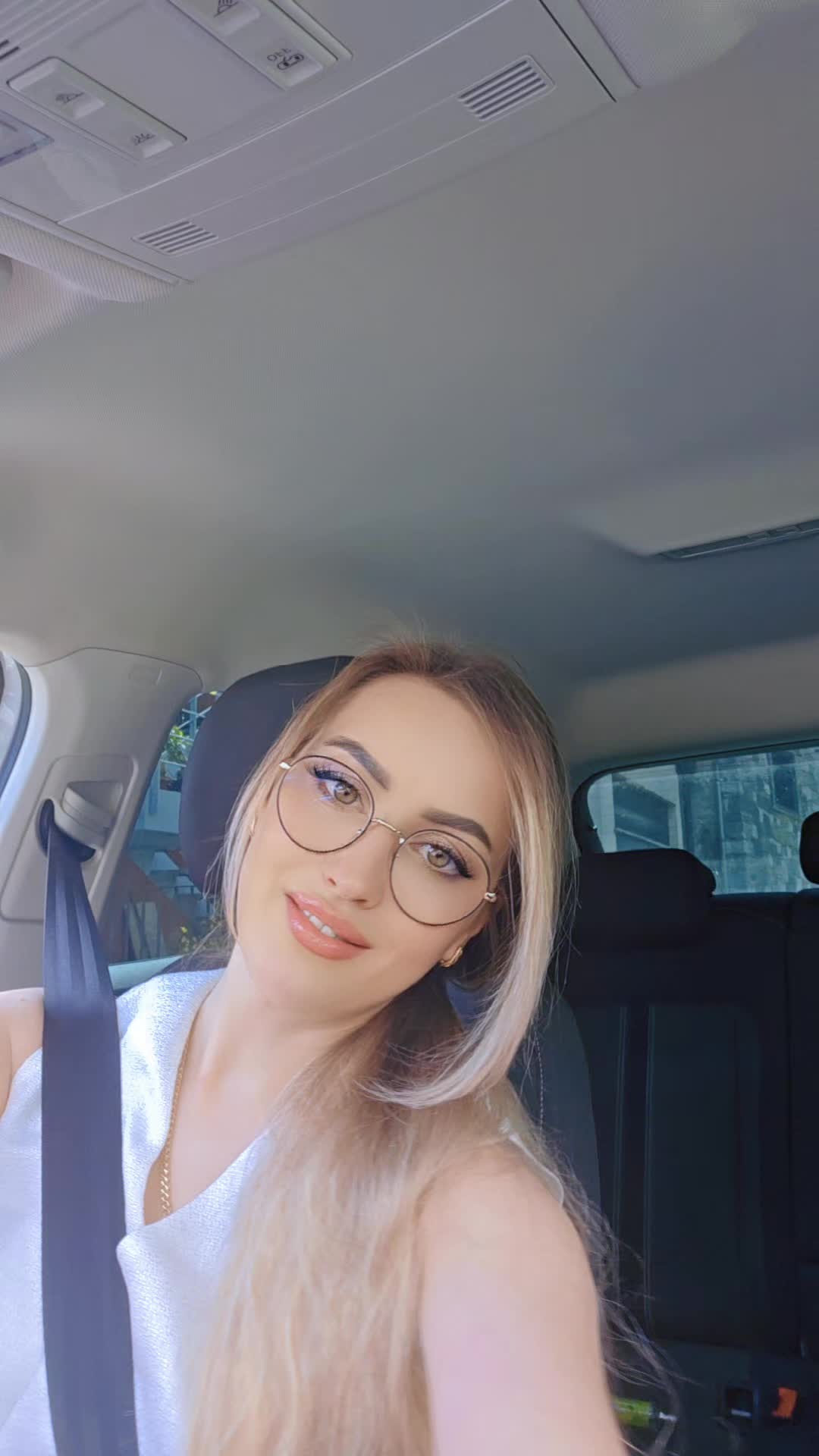 @Vict💍ria🌞