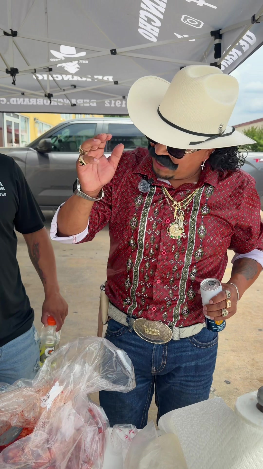 @T&iacute;o Chivalo