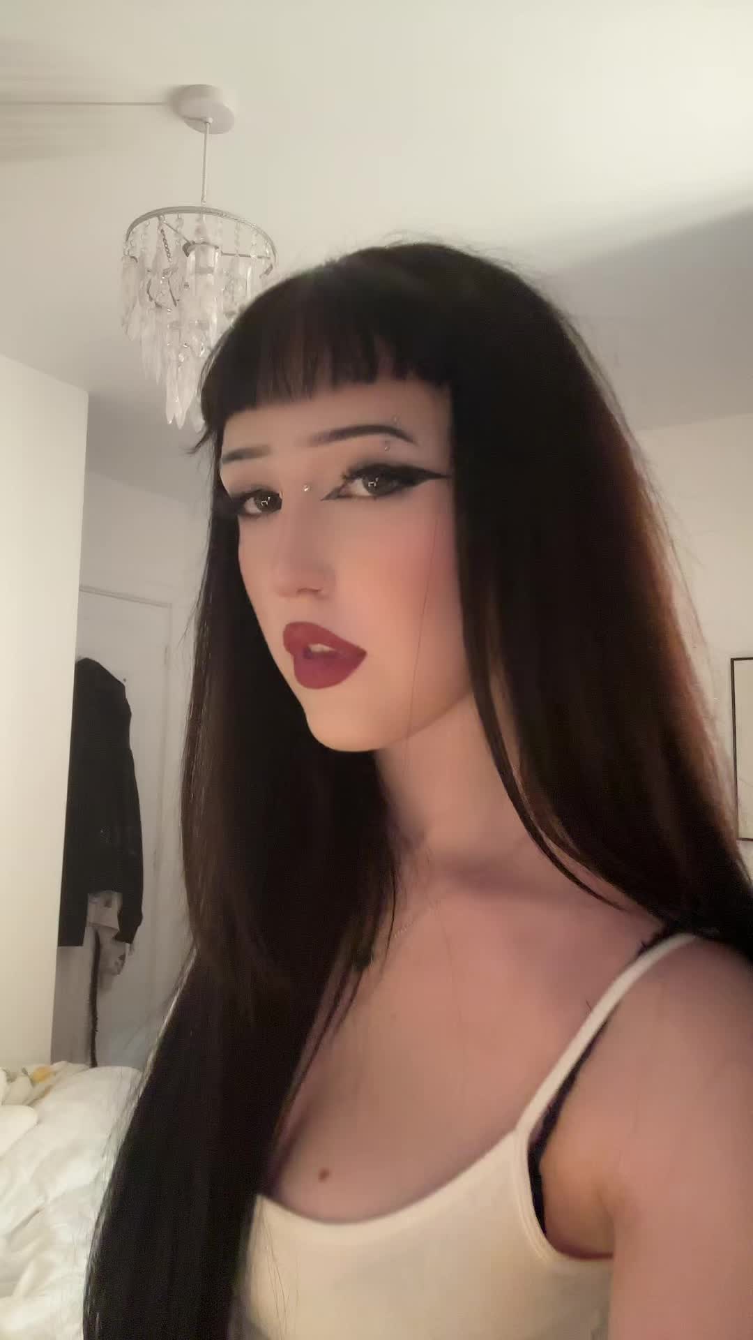 @𝑼𝒏𝒅𝒊𝒏𝒊𝒔𝒕 💛