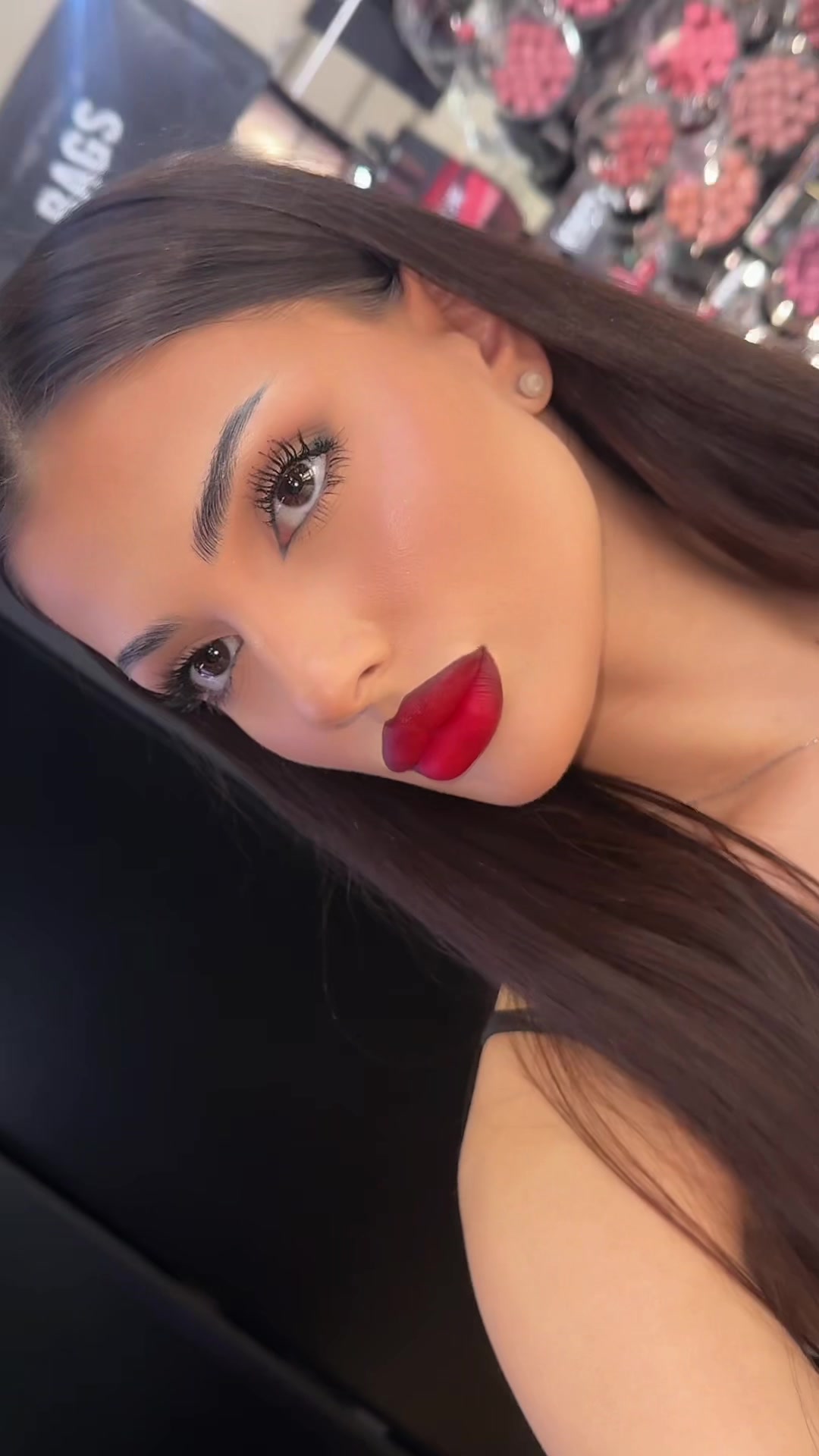 @Raya Petrova | Makeup Artist