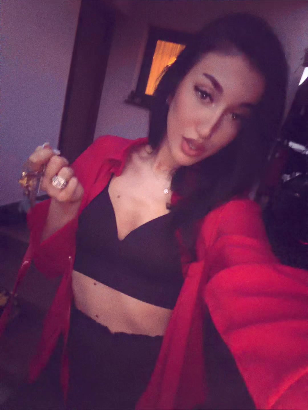@HoneyyyMaria