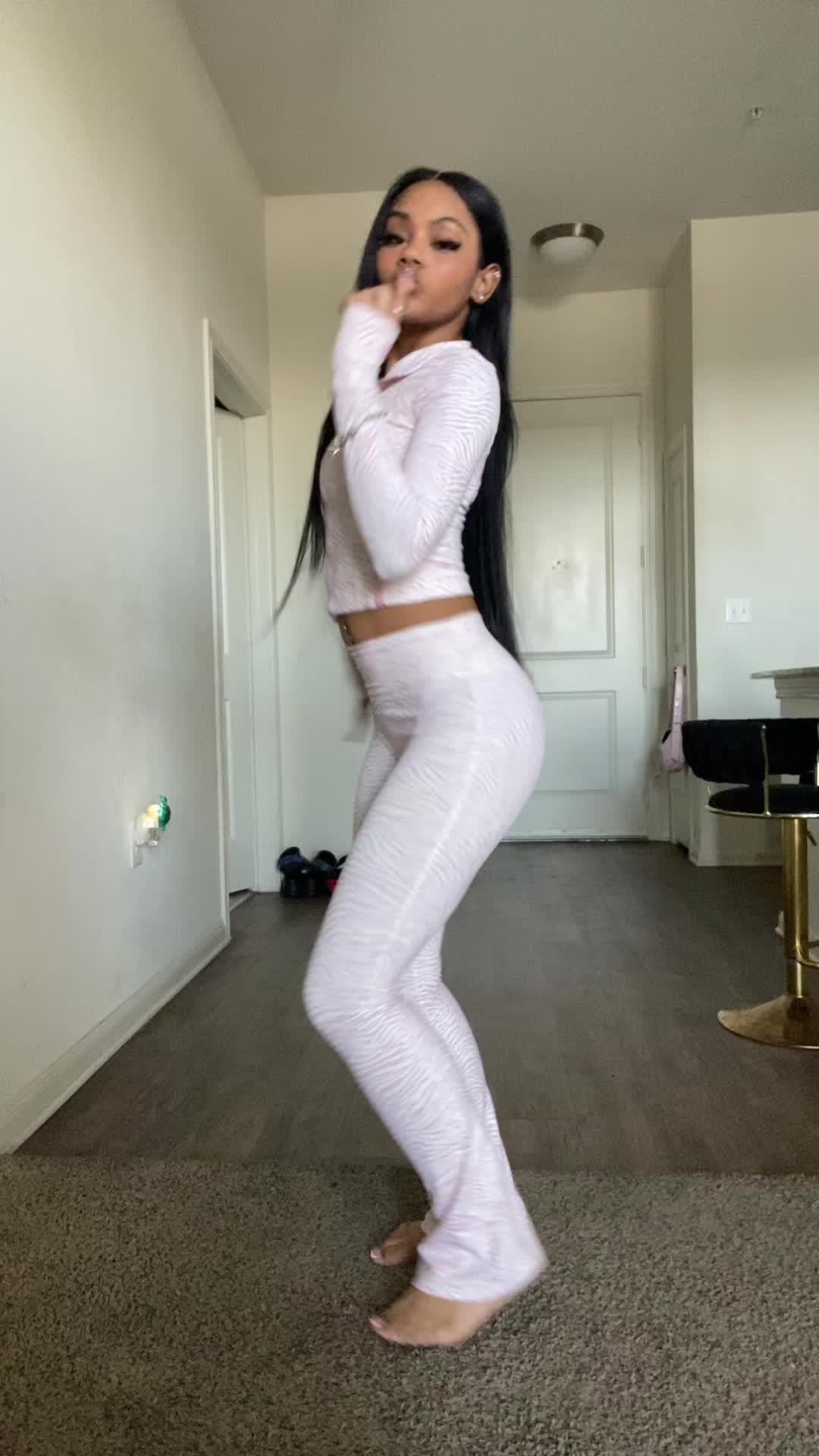 @mani 🎀