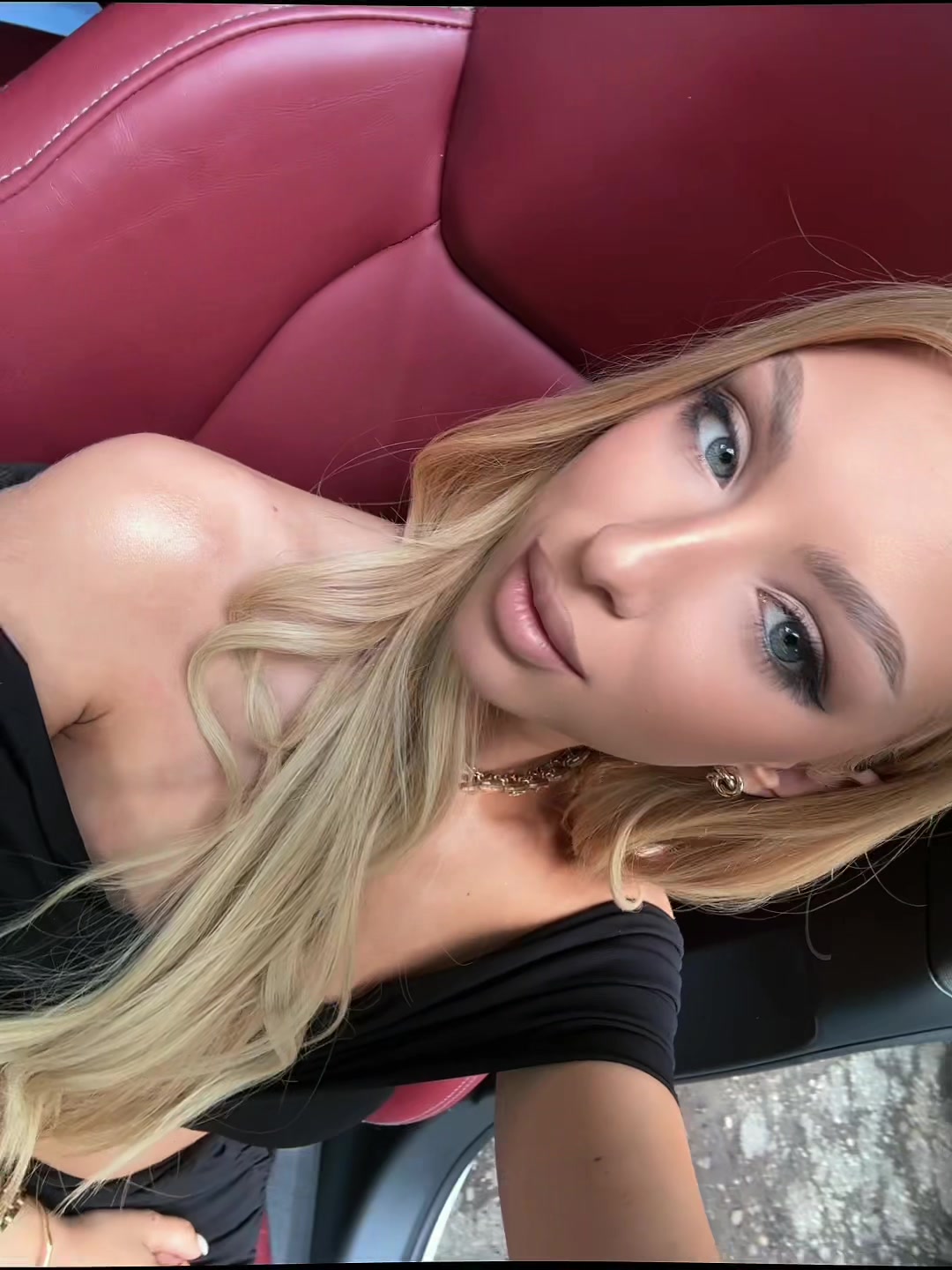 @Vesela