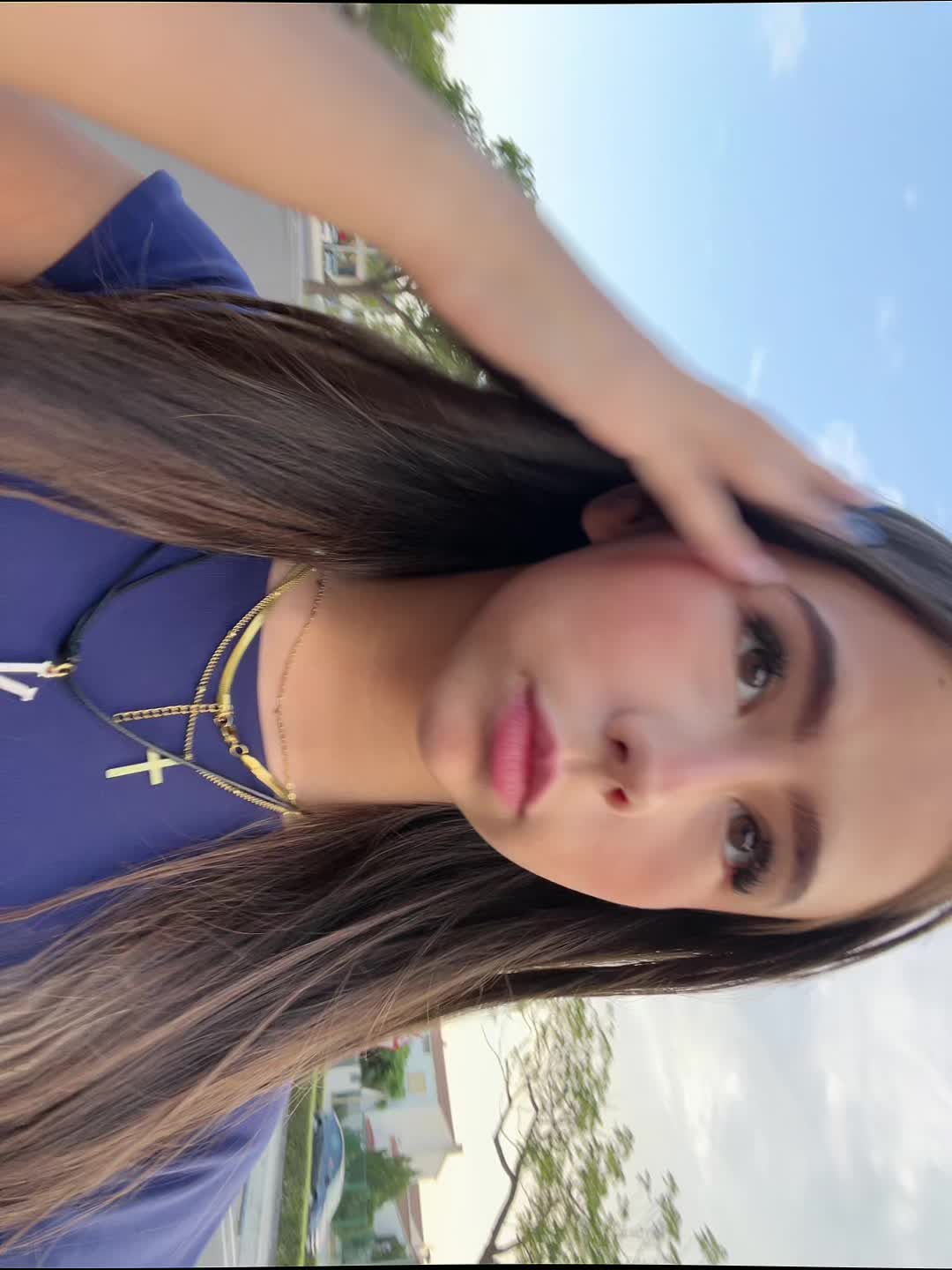 @𝐕𝐚𝐥