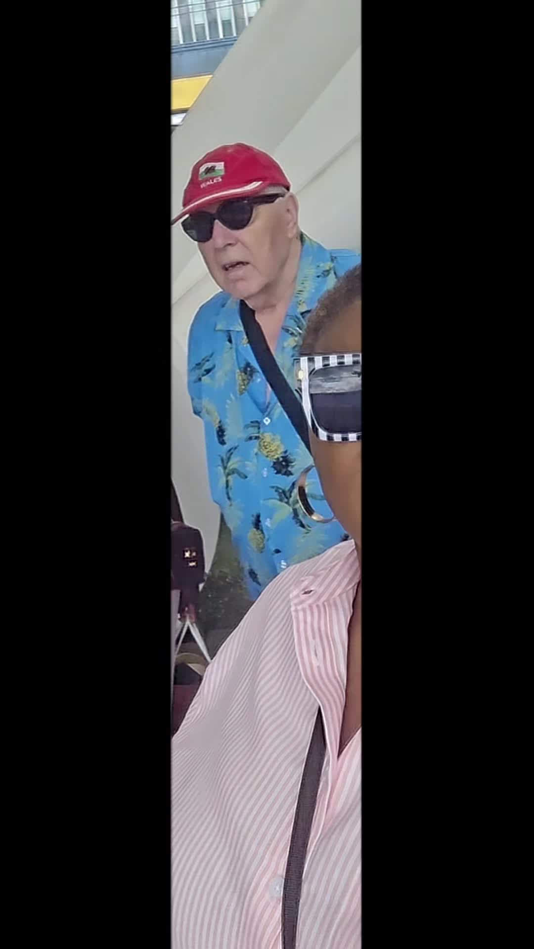 @Hendykelly