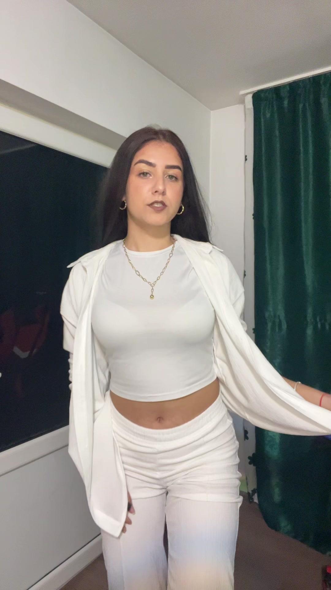 @𝒸𝓇𝒾𝓈𝓉𝒾𝓃𝒶