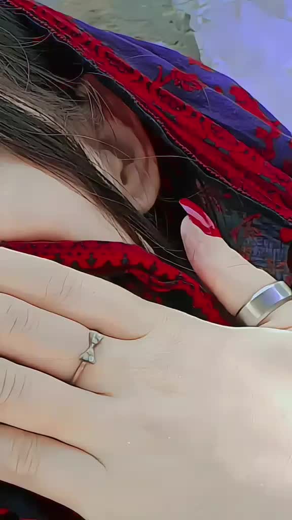 @༺ 🍁𝑬𝒚𝒆𝒔 𝒒𝒖𝒆𝒆𝒏🍁 ༻