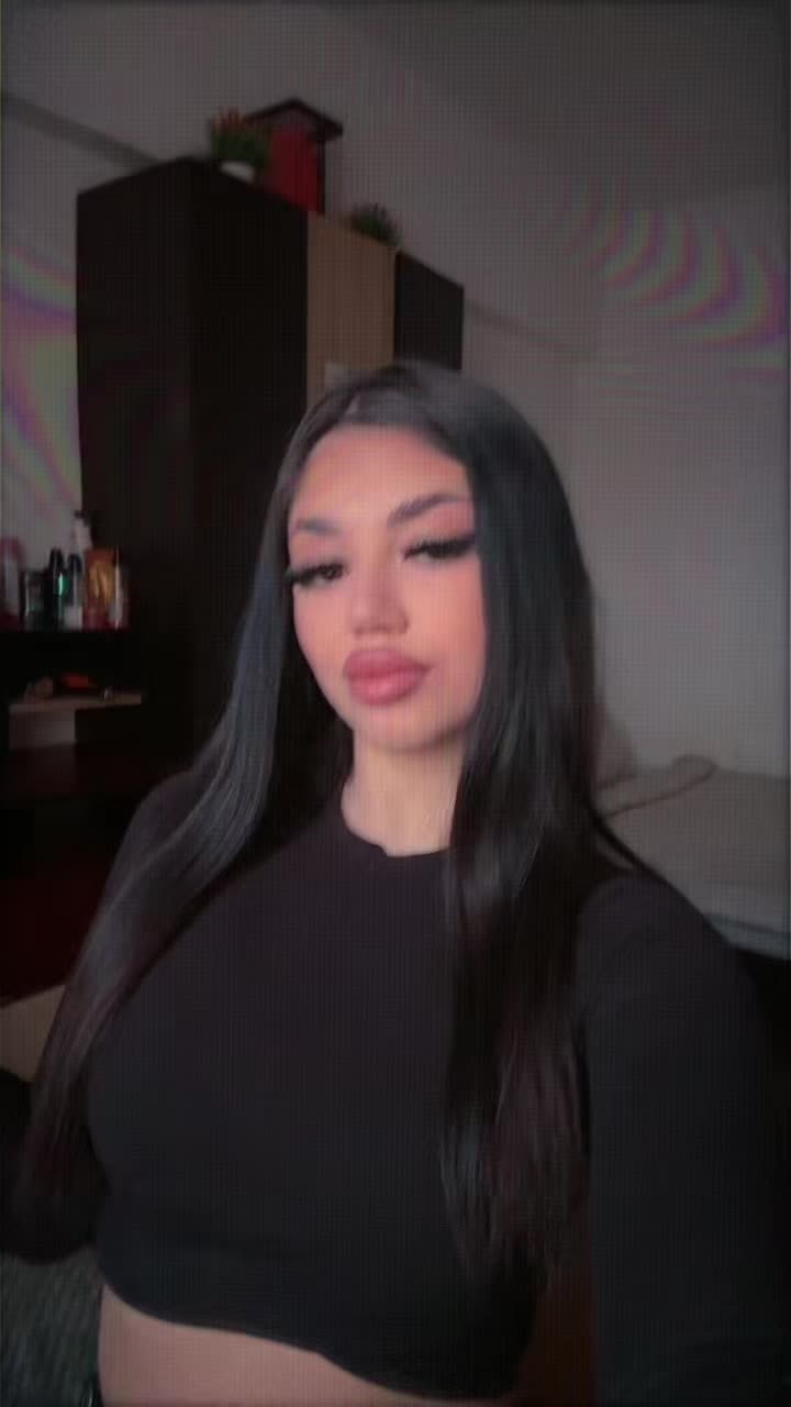 @vvannessaa_maria05