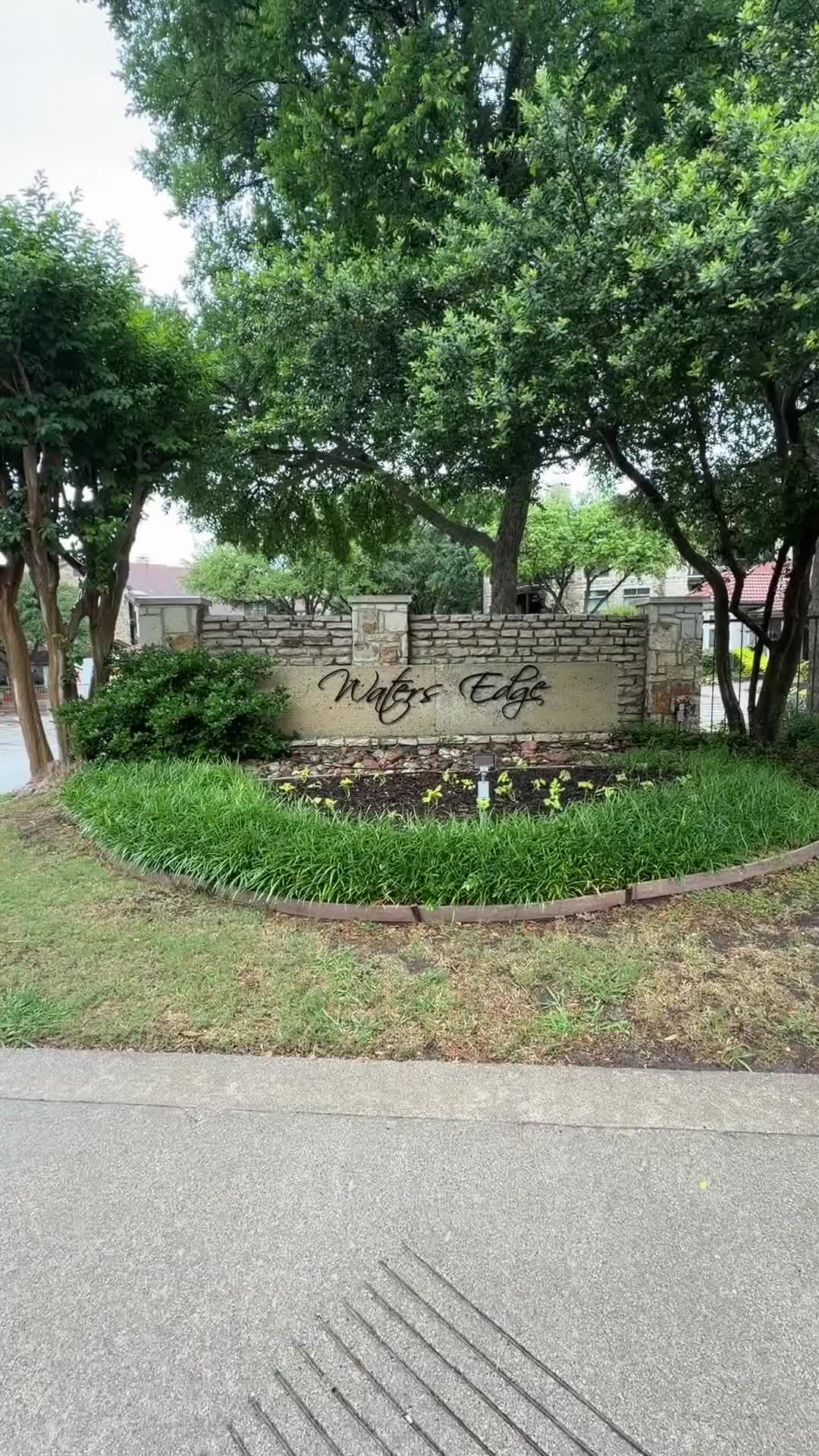 @Waters Edge Apartments