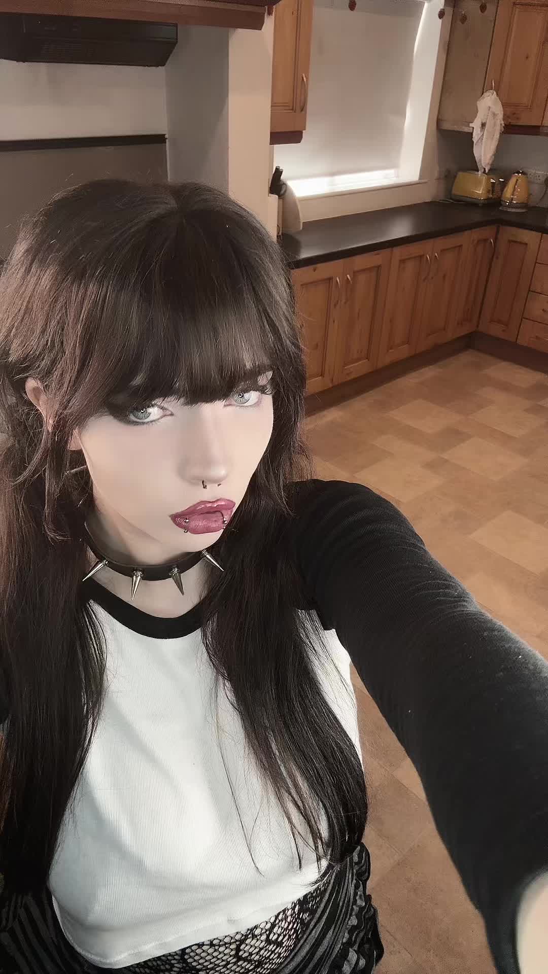 @cutiegothxo1