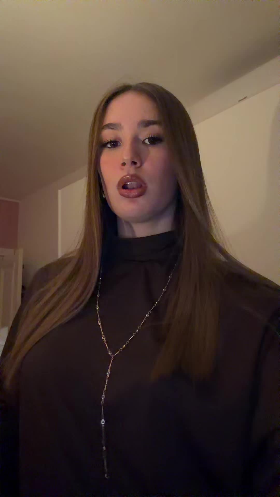 @🕷️