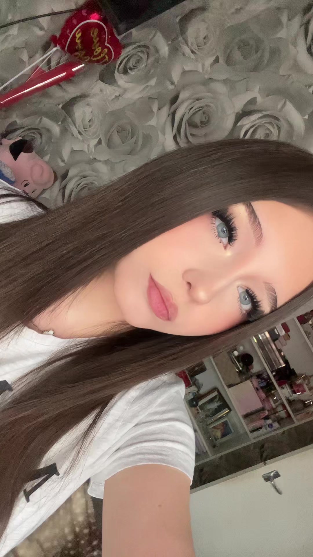 @♕