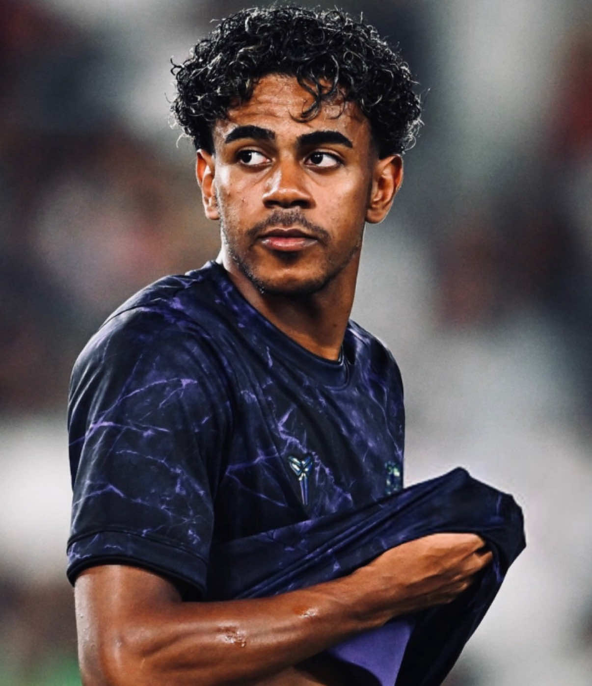 @footywithahoodie