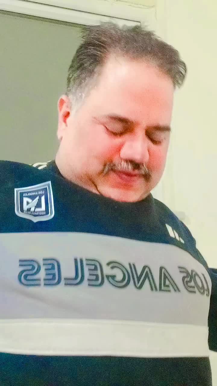 @:";":;p.":;'r.:"e..^e,.t';,"🤟