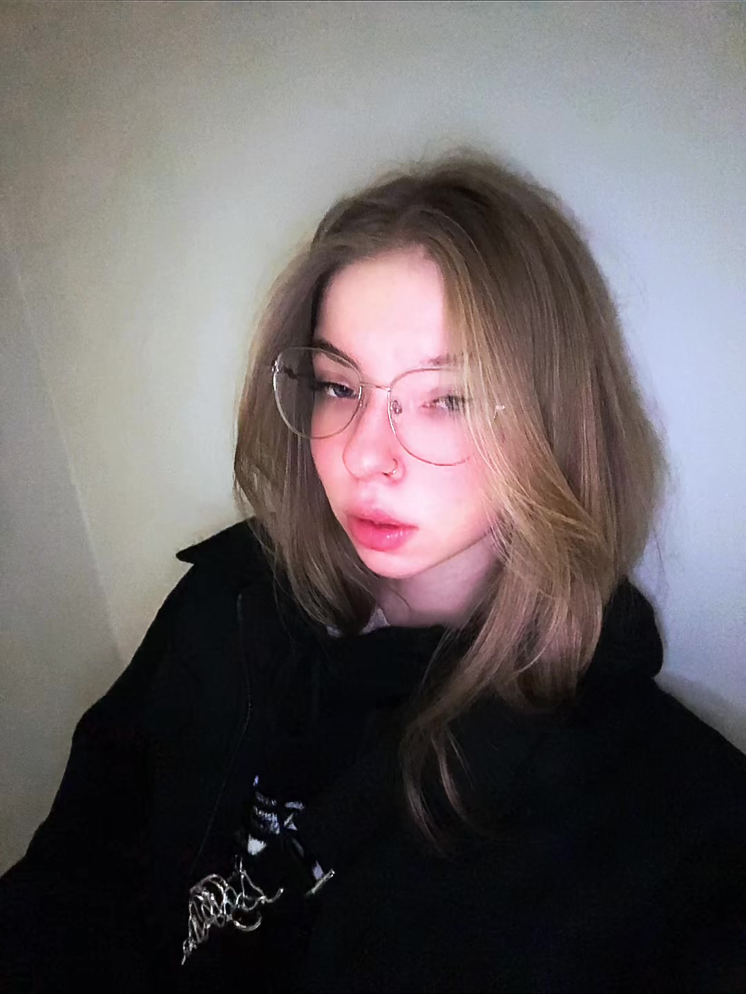 @alikakond