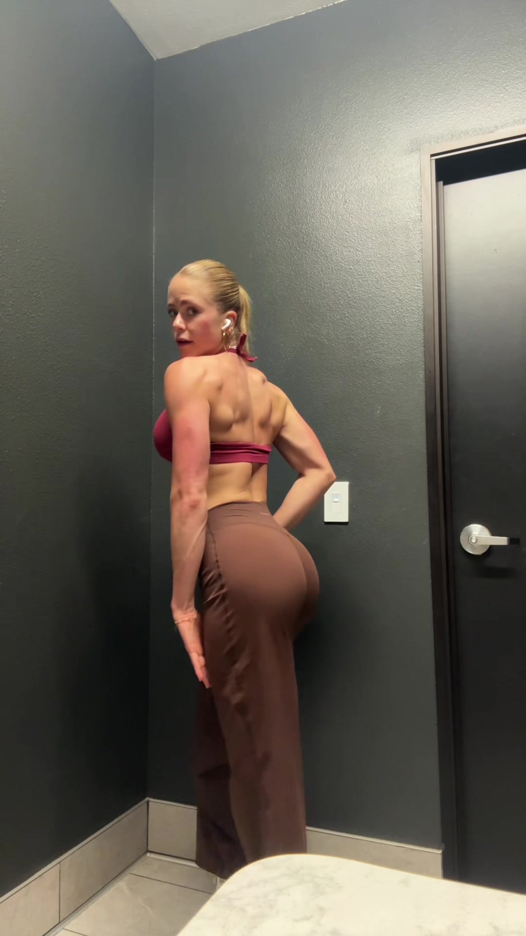 @carlynewman__