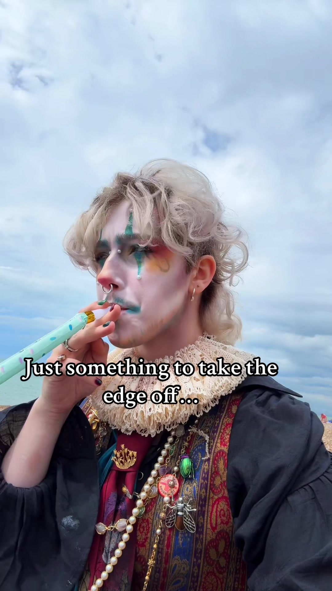 @Elo /🌀📼/🌕🐁/🌈🌴/🍋😈/🪲