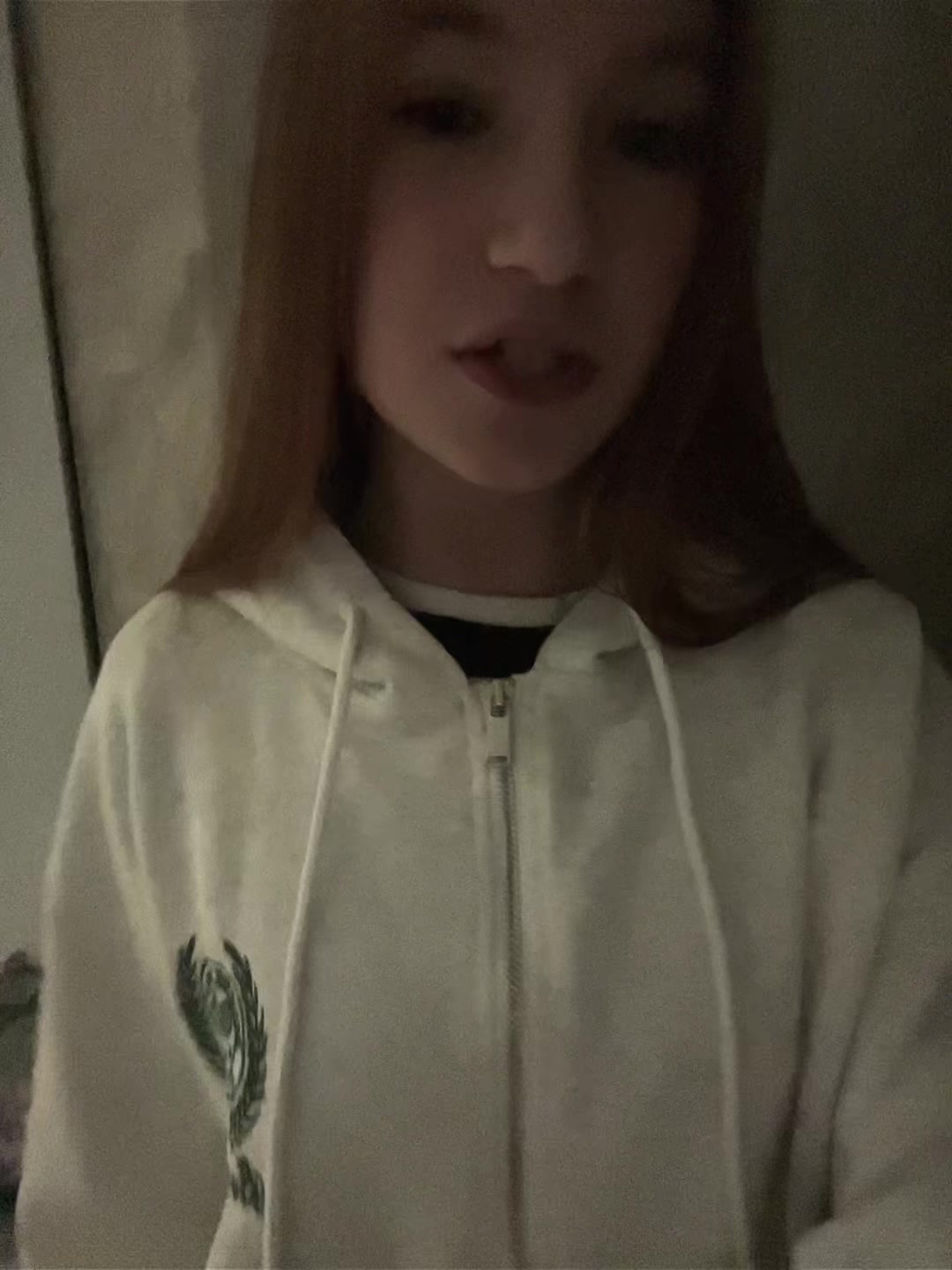 @даришка йоу🎀