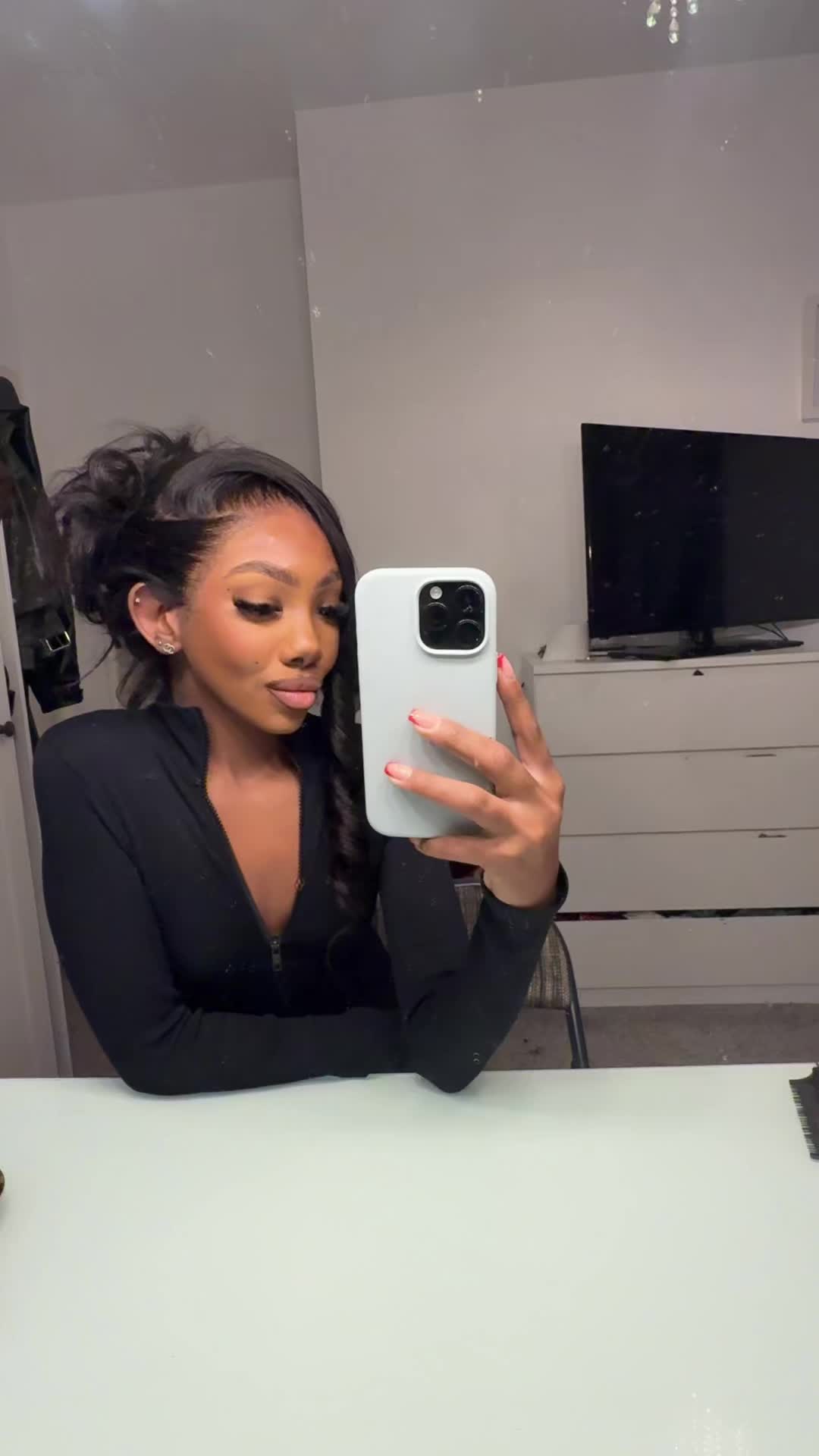 @T