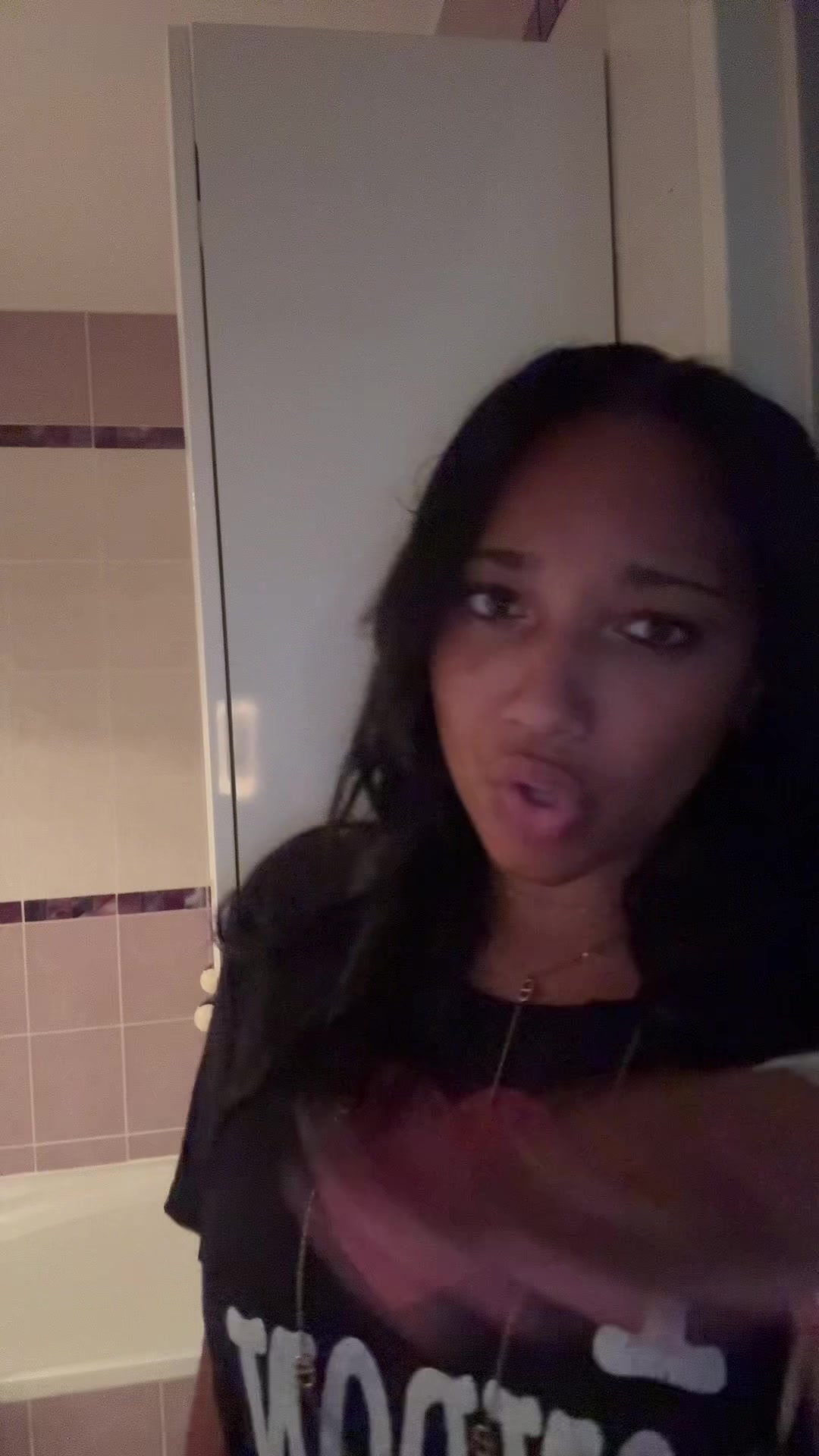 @Chloee