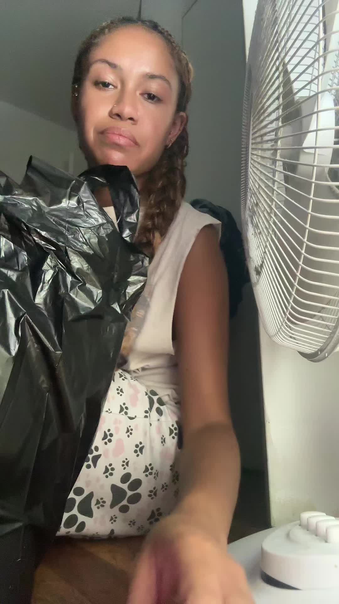 @Myleftcheeck