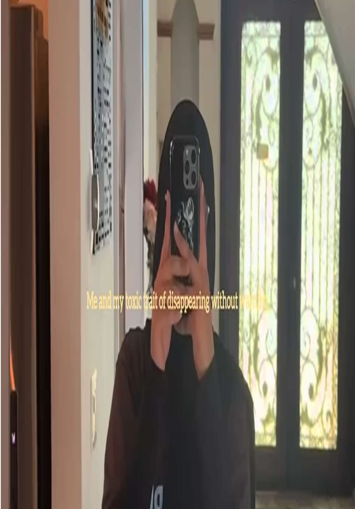 @Twolensstory_