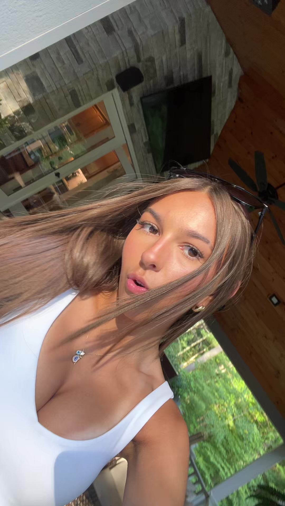 @elizabethssupersecret