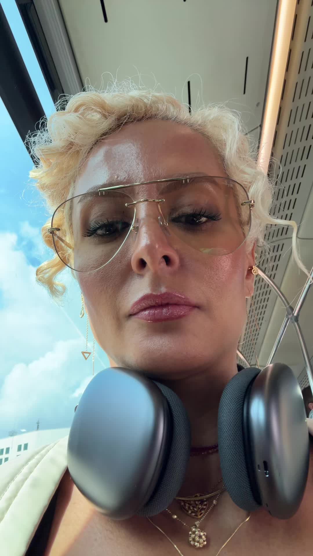 @El