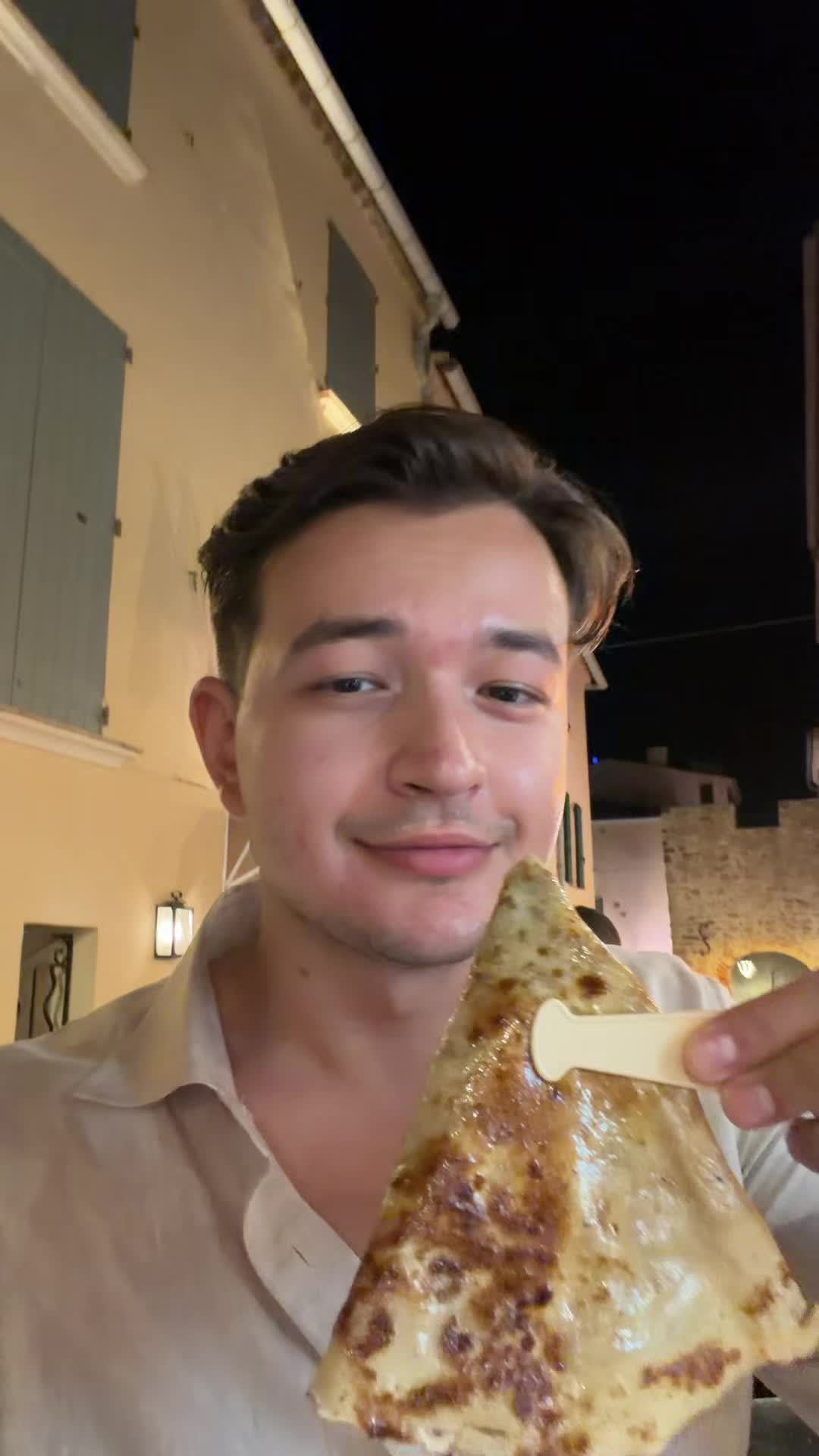@Dan Has The Munchies