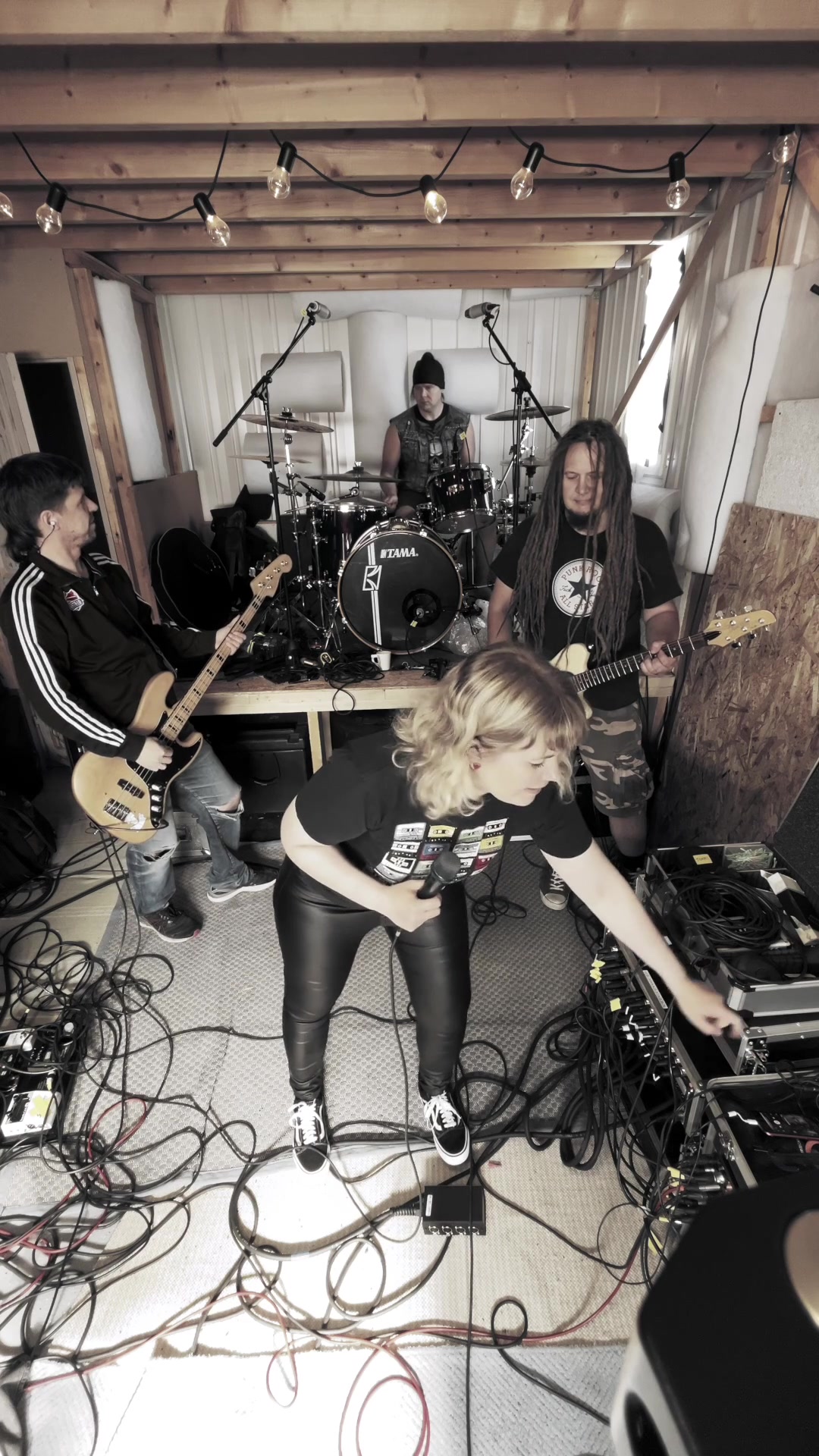 @Saa kiljua