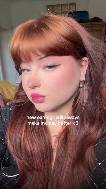 @holly